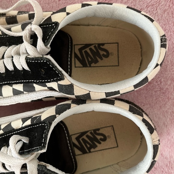 Checker Vans ✨ - Picture 2 of 3